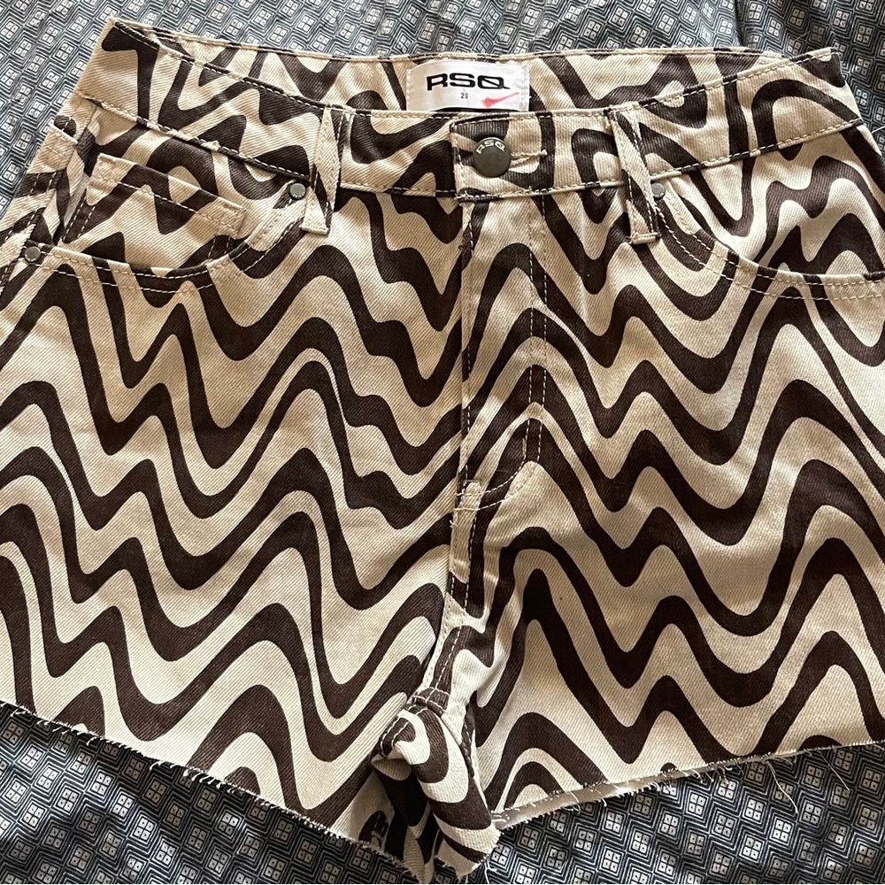 RSQ Women's Zigzag Patterned Jean Shorts